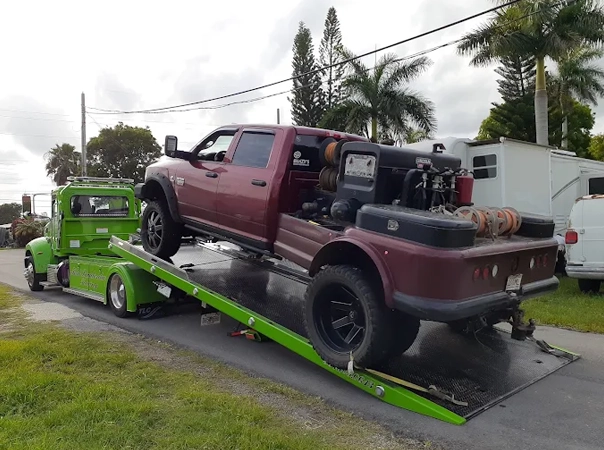 //fortlauderdaletowingservice.net/wp-content/uploads/2026/10/1-4.webp